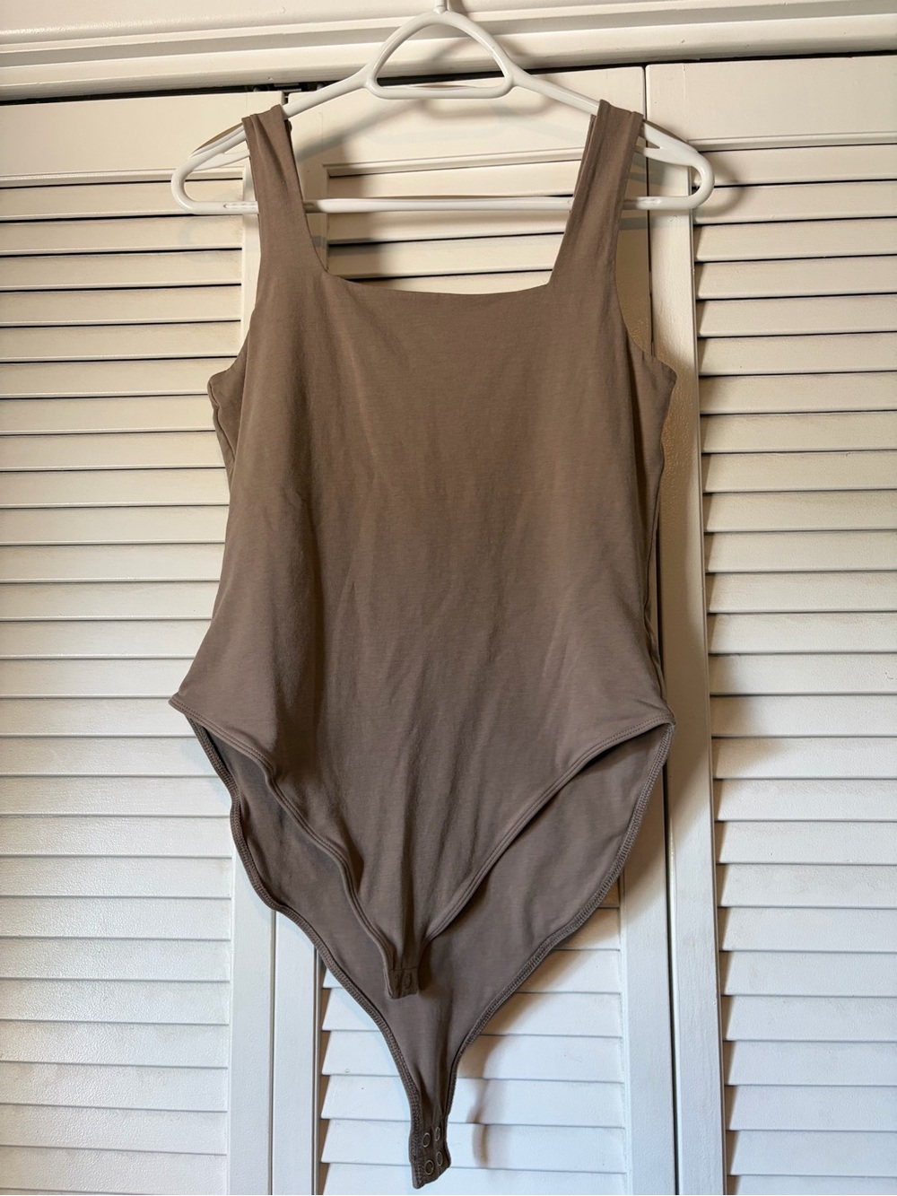 Old Navy Bodysuit in Taupe